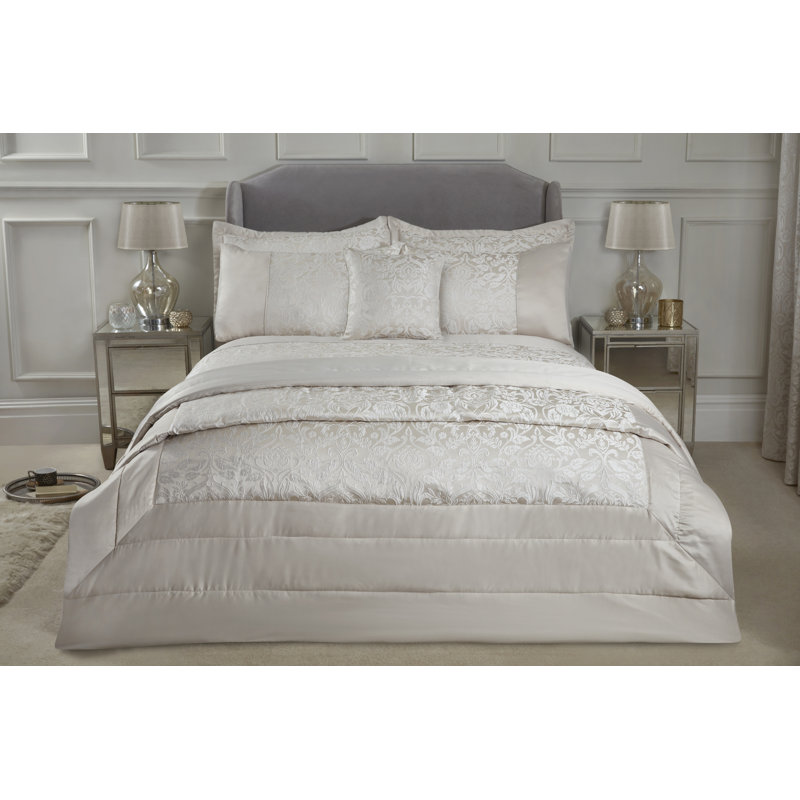 Eden Polyester Floral Bedspread, Cream