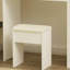 Meuble-lavabo blanc avec miroir et lumières