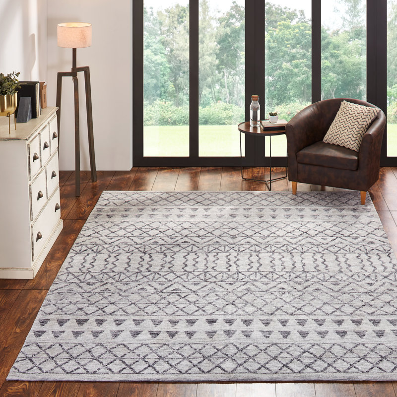 Mccay Geometric Indoor Rug, Rectangle 5'6" x 8'6", Vintage Ash