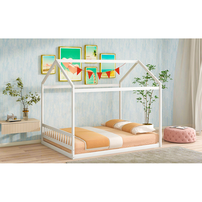 Lit en bois avec tête de lit