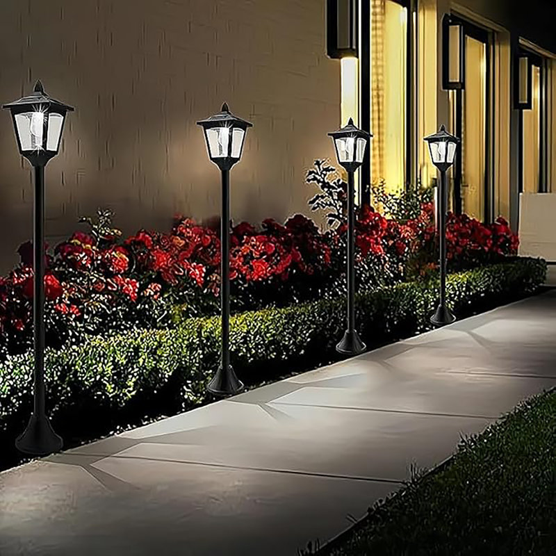 Paquet de 4 lampes de poteau solaires 40 po pour l'extérieur