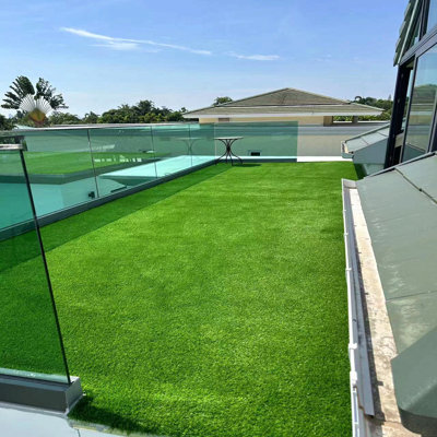 6.5FTX33FT Outdoor Artificial Grass Runner Rug, Thick Realistic Fake Grass Roll Decor Patio Balcony Garden Lawn, Dog Pets Turf Drain Mat, 1.38" Pile Height