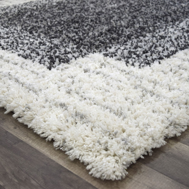 Ombre Machine Woven Polyester Area Rug in White, Rectangle 8'3" x 10'