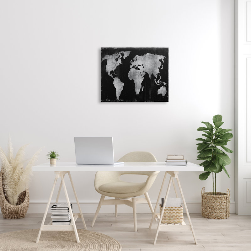 «Weathered Black World Map» par Russell Brennan, impression sur toile tendue, H 24 po x l 30 po x P 1,5 po
