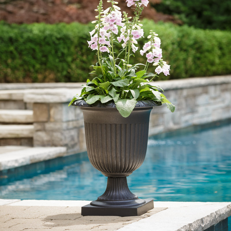 Pot à fleurs 23 po Crescendo Urn