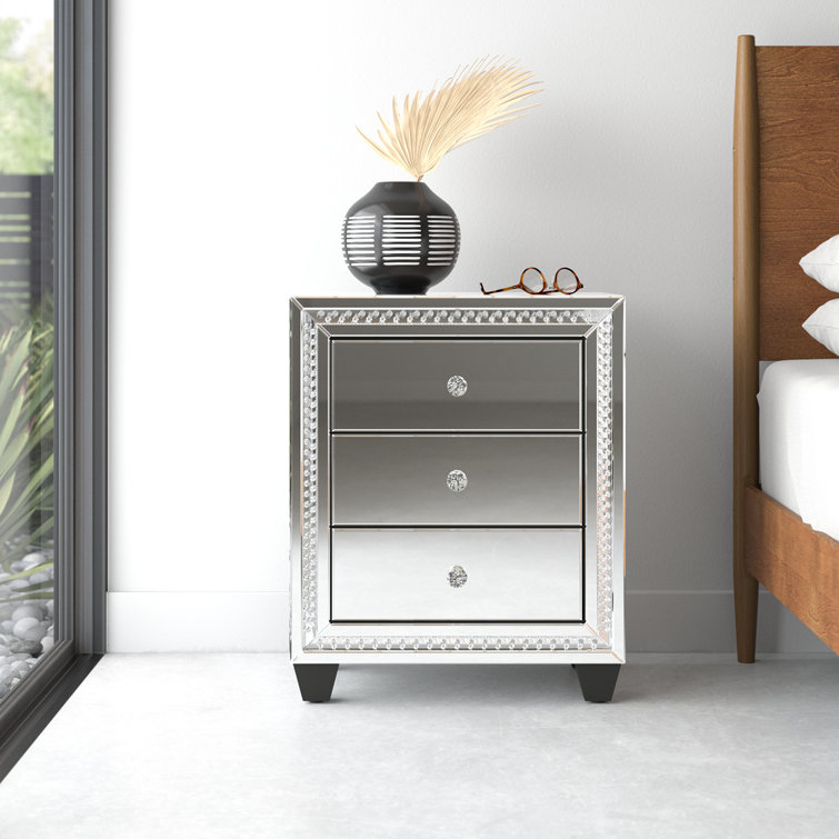 Bathilde 3 - Drawer Nightstand in Silver