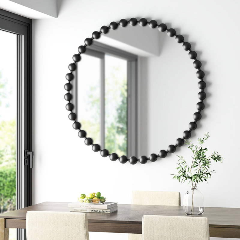 Élégant miroir mural perlé de P 36 po - Cadre en fer noir mat Support de verre exquis avec miroir prêt à accrocher dans un espace intérieur Diamètre de 36 po avec garniture charmante Installation sans effort