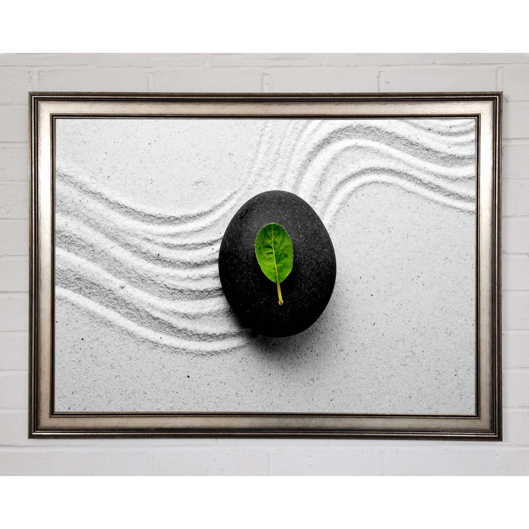 Gerahmtes Leinwandbild Zen Garden Pebble