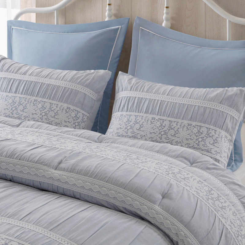 7- Piece Queen Jacquard Comforter Set, Queen Comforter + 7 Additional Pieces