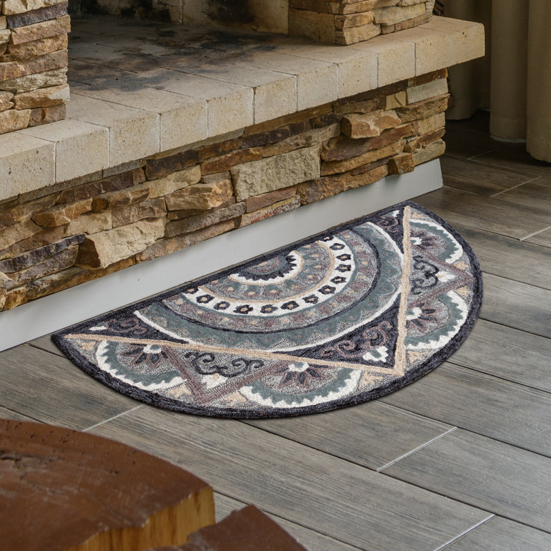 Tapis géométrique gris / noir / bleu en laine crocheté à la main, Demi-cercle 2 pi 3 po x 3 pi 10 po