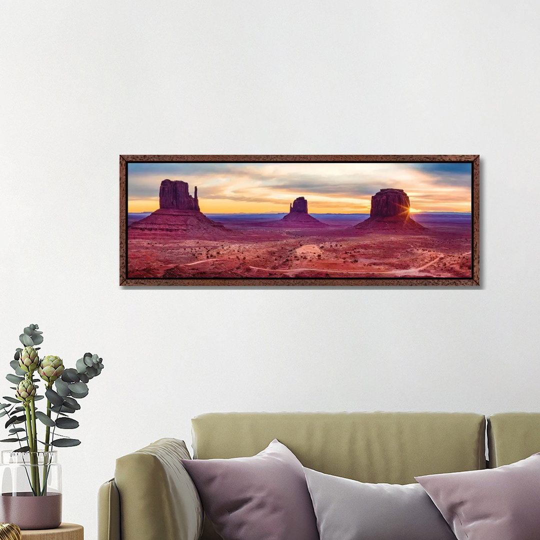 Sonnenaufgang Monument Valley Navajo Tribal Park von Susanne Kremer - Panorama-Galerie-verpackt Leinwand Giclée auf Lein...