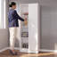 Garde-manger Felch avec 4 tablettes de rangement ouvertes et une armoire à une porte pour le rangement caché, un garde-manger polyvalent pour la cuisine, le linge ou la lessive