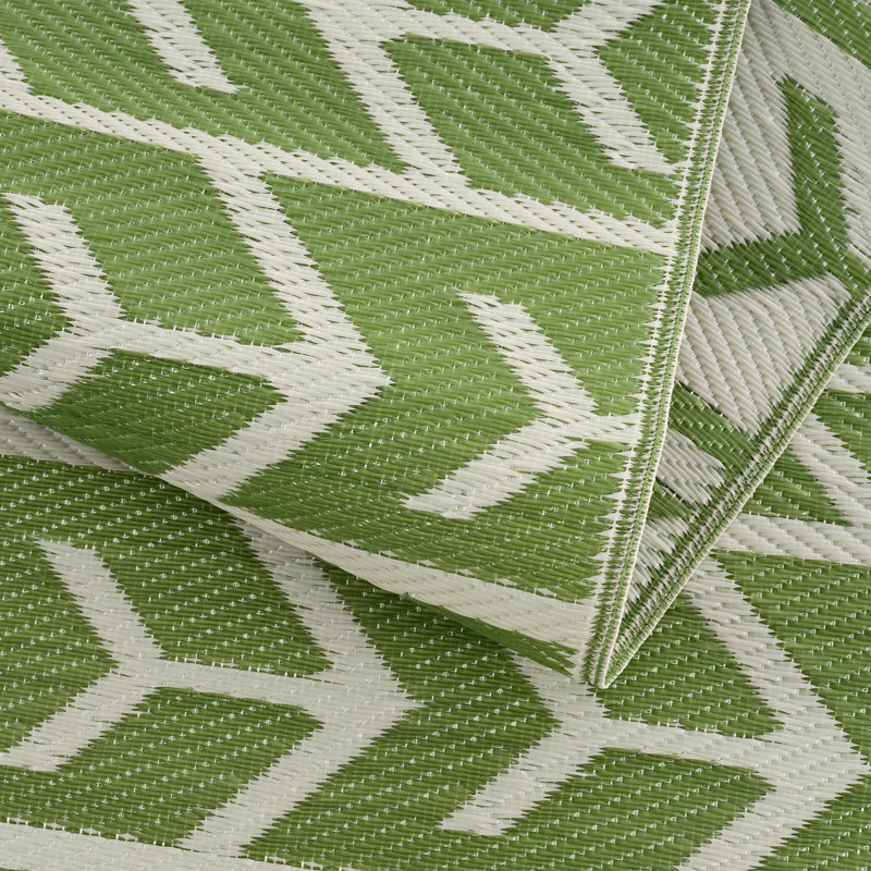 Charleane Geometric Indoor / Outdoor Rug, Rectangle 4' x 6'