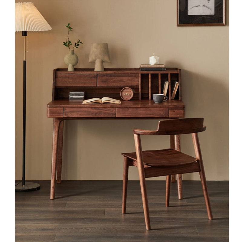 Petit bureau en bois massif