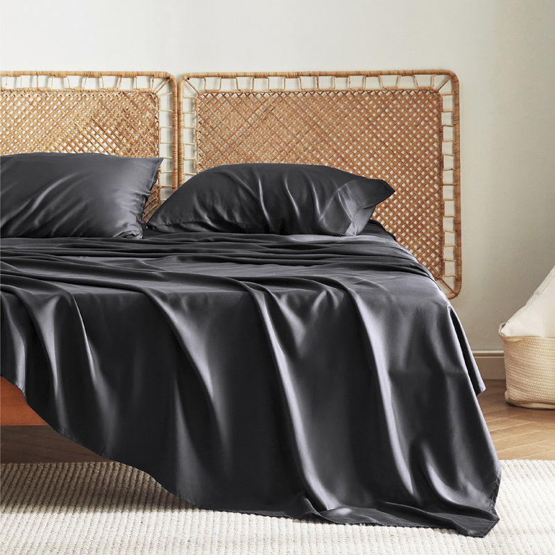 Ensemble de draps en rayonne de bambou Essential Collection, Ensemble de draps pour grand lit avec 2 taies d'or, Noir
