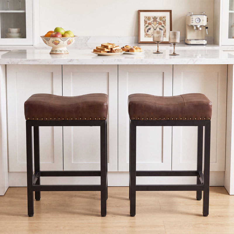 Tabouret de comptoir 24,21 po Michille, Siège brun / cadre noir, 2