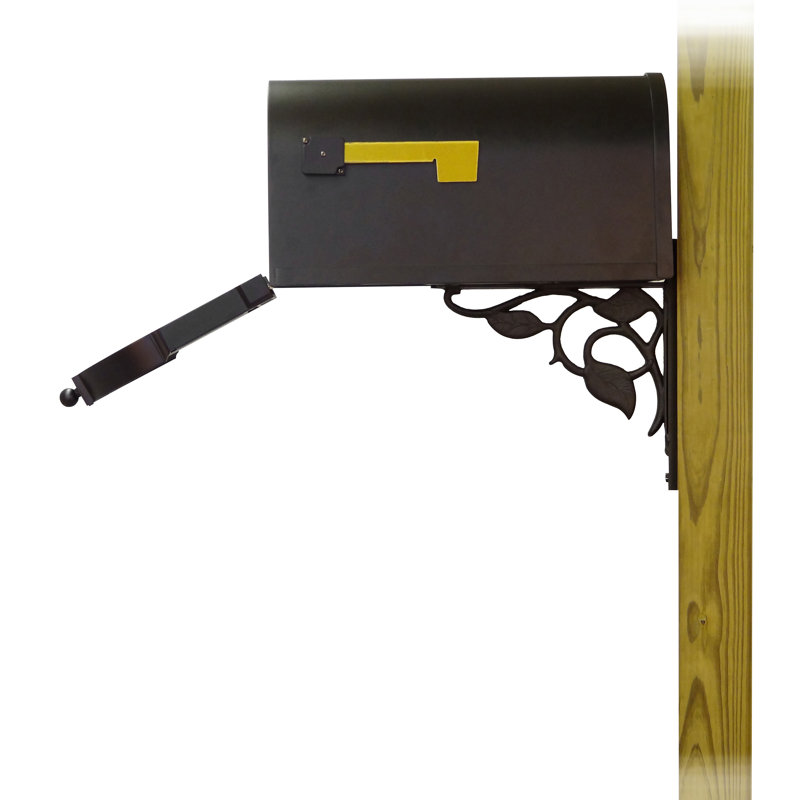 Berkshire Aluminum Post Mounted Mailbox