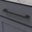 Poignée à poignées de la collection Brownstone - Poignée d'armoire centrale à centrale 8 - 13/16 po - Noir mat - Quincaillerie transitionnelle pour tiroirs et armoires-116818154-116818156