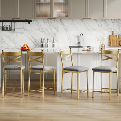 Ensemble de 4 tabourets de bar de 26 po de hauteur, comptoir avec siège rembourré en polyuréthane, chaises de bar de cuisine à structure en métal avec dossier en X et repose-pieds pour îlot de cuisine, comptoir de bar et salle à manger