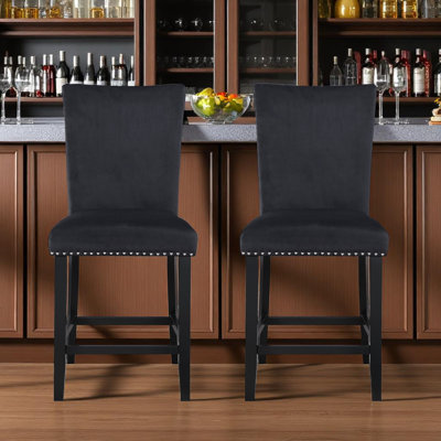 Ensemble de deux chaises de bar à hauteur de comptoir en bois noir et velours de 25 po