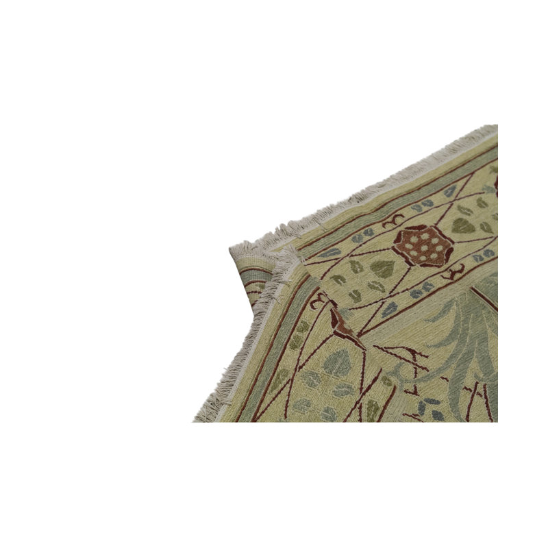 Sumak Wool Oriental Area Rug