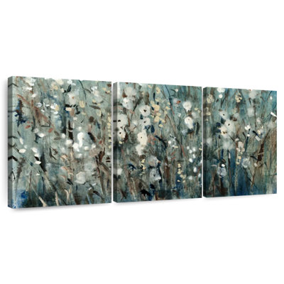 Avery White Blooms With Navy I