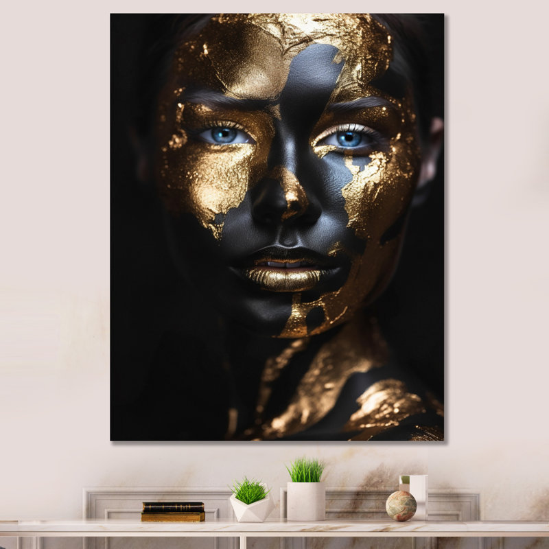 «Woman Golden Foil II» sur toile, H 32 po x l 24 po x P 1 po