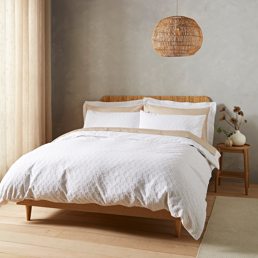 Bianca Fine Linens Bedding Waffle Cotton Circle Cotton Double Duvet Cover Set with Pillowcases White - Image 2
