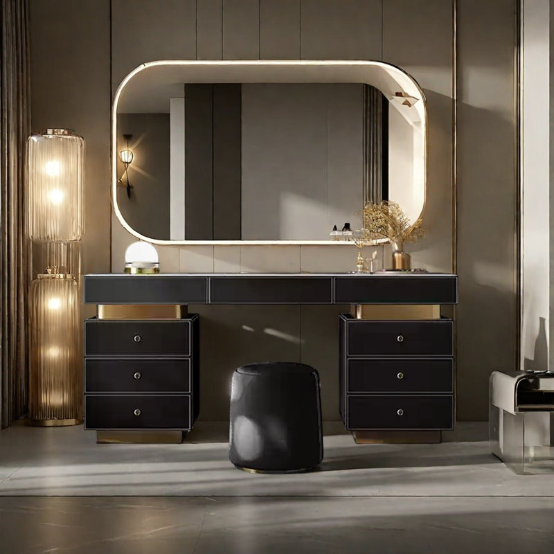 Hinz, Black