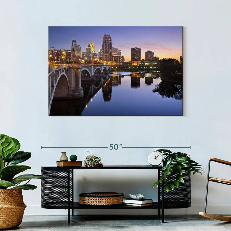 Ravi Minnesota, 30" H x 45" W