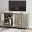 Armoire de rangement polyvalente avec portes en relief élégantes pour différentes pièces