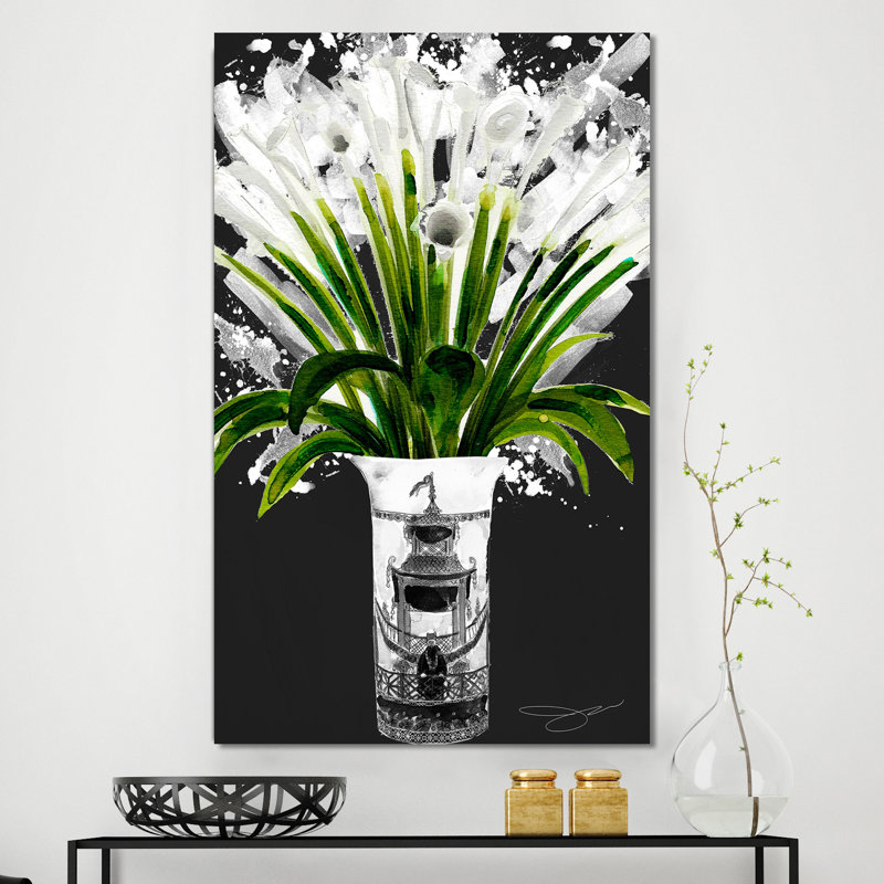 «Lillys Gray», impression, Toile tendue, H 30 po x l 18 po x P 1 po