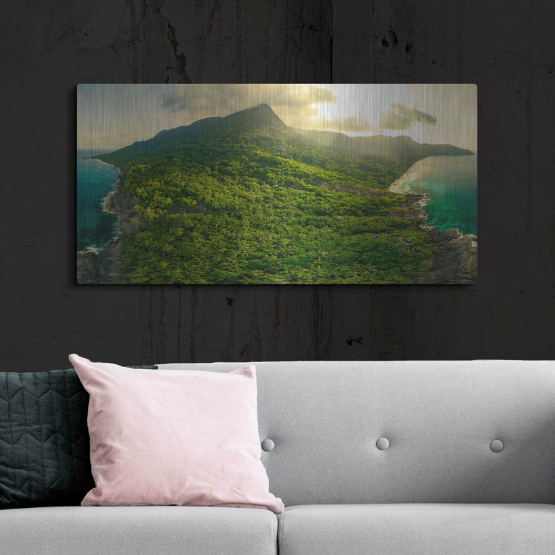 «Green Seychelles - Siloutte Island», art mural en métal, 48 po x 24 po