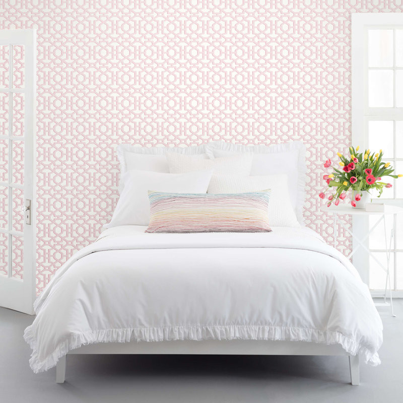 Chinois Lattice Wallpaper, Pink