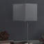 Lampe de table carrée 21,5 pouces Aston avec station de charge