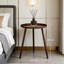 Table d'appoint ronde avec bord incurvé et conception à 3 pieds - Table d'appoint en métal robuste pour le salon, la chambre à coucher, le balcon, l'intérieur et l'extérieur