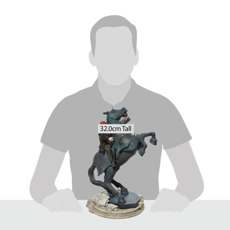 Figurines & Sculptures