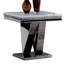 Table de bout Modern Glam avec plateau en faux marbre et base en V en acier inoxydable, facile à nettoyer et élégante