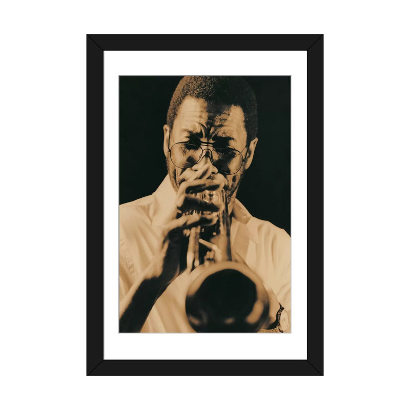 «Jazz Trumpet Player», reproduction de photo sur toile rétro, H 32 po x l 24 po x P 1 po, Papier d'art encadré noir, Blanc