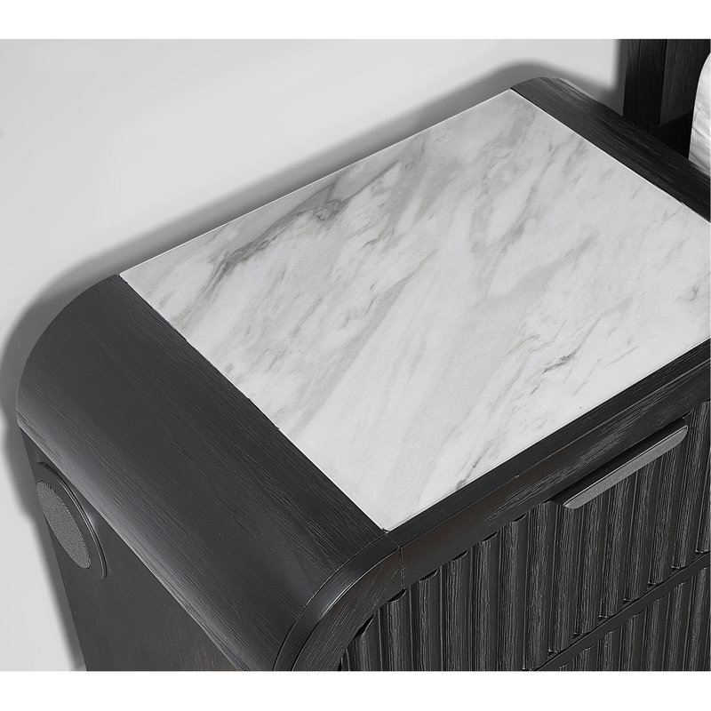 Commode blanche et noire