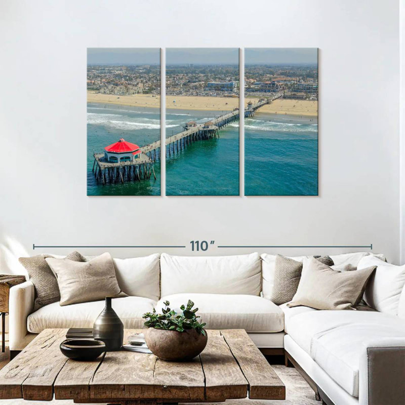 Huntington beach pier view Aletra, H 48 po x l 74 po