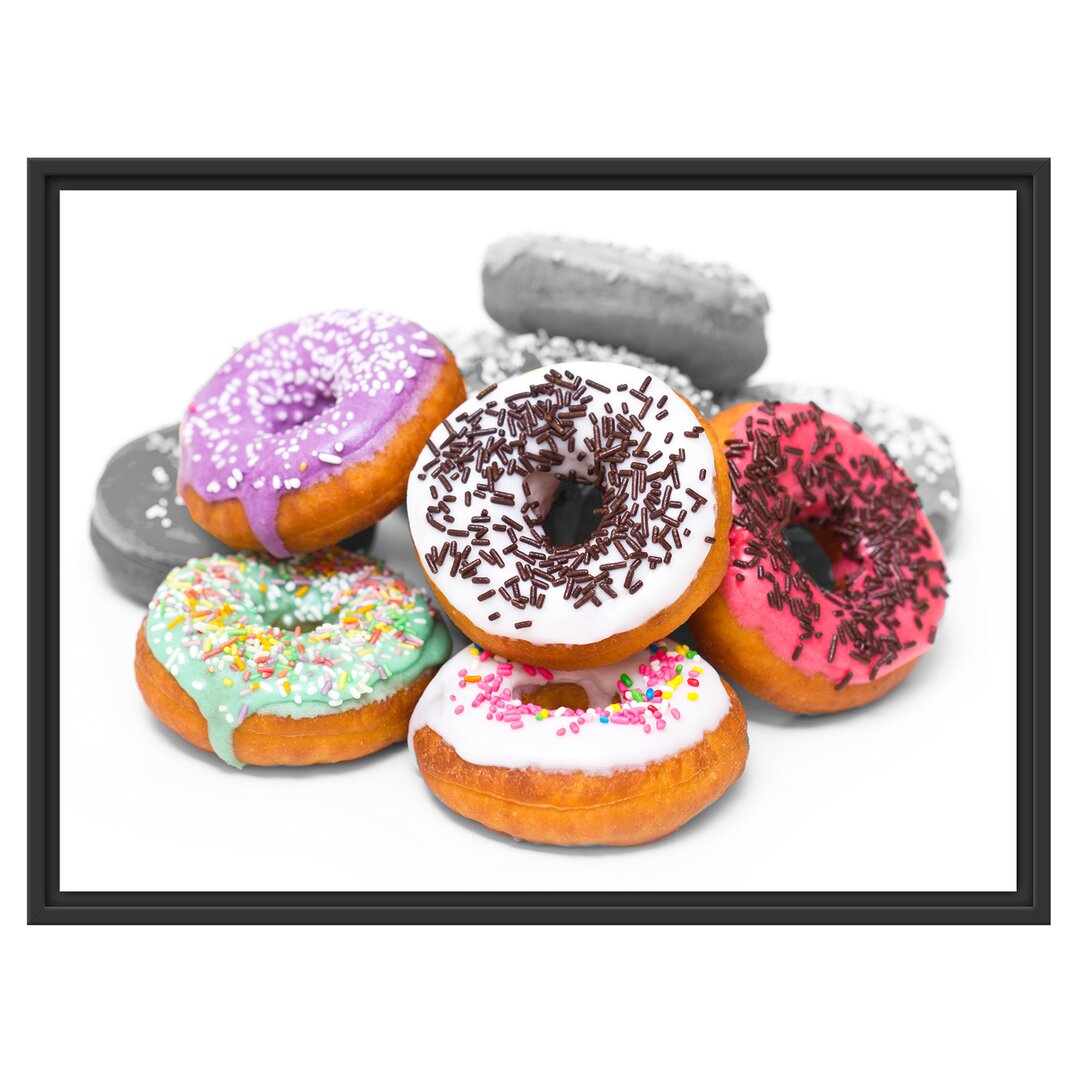 Gerahmtes Wandbild Donut mit Glasur und Liebesperlen