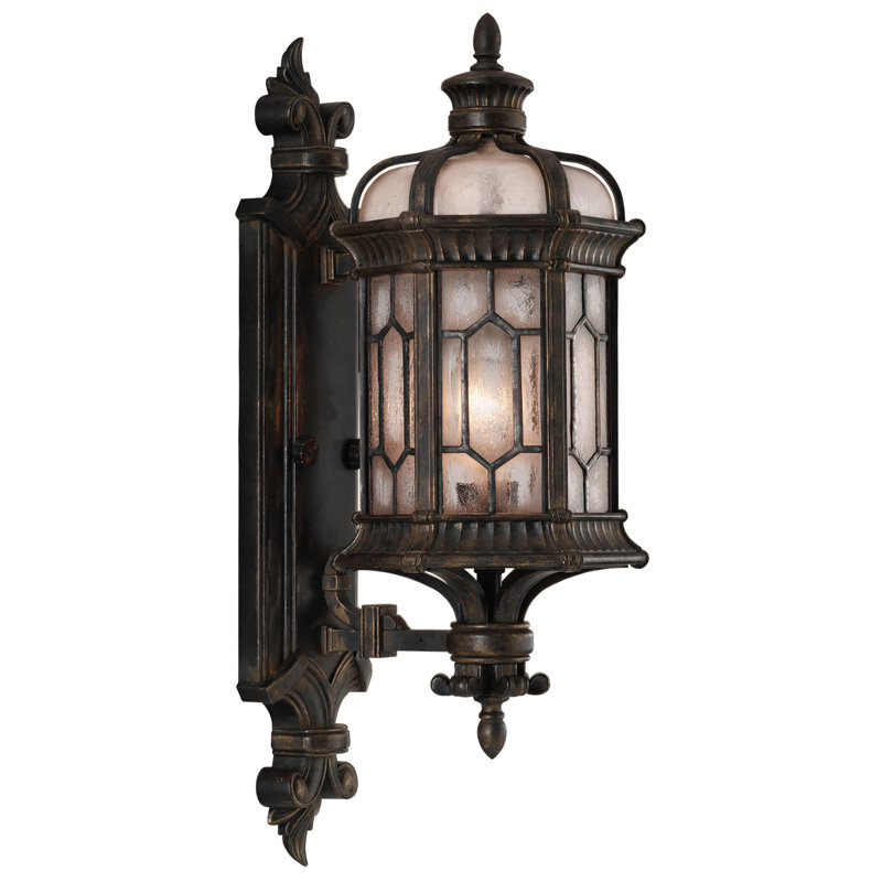 Devonshire 1 - Light Outdoor Wall Lantern