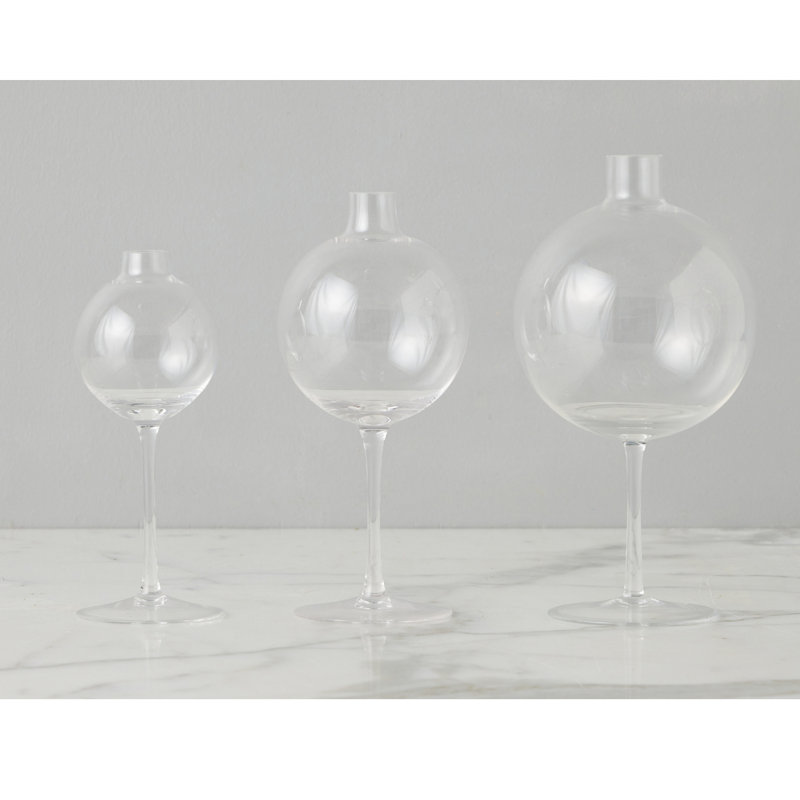 Vase en verre à vin - 7,6 cm L x 7,6 cm l x 19 cm H - Transparent, L 3 po x l 3 po x H 7,5 po, Clair