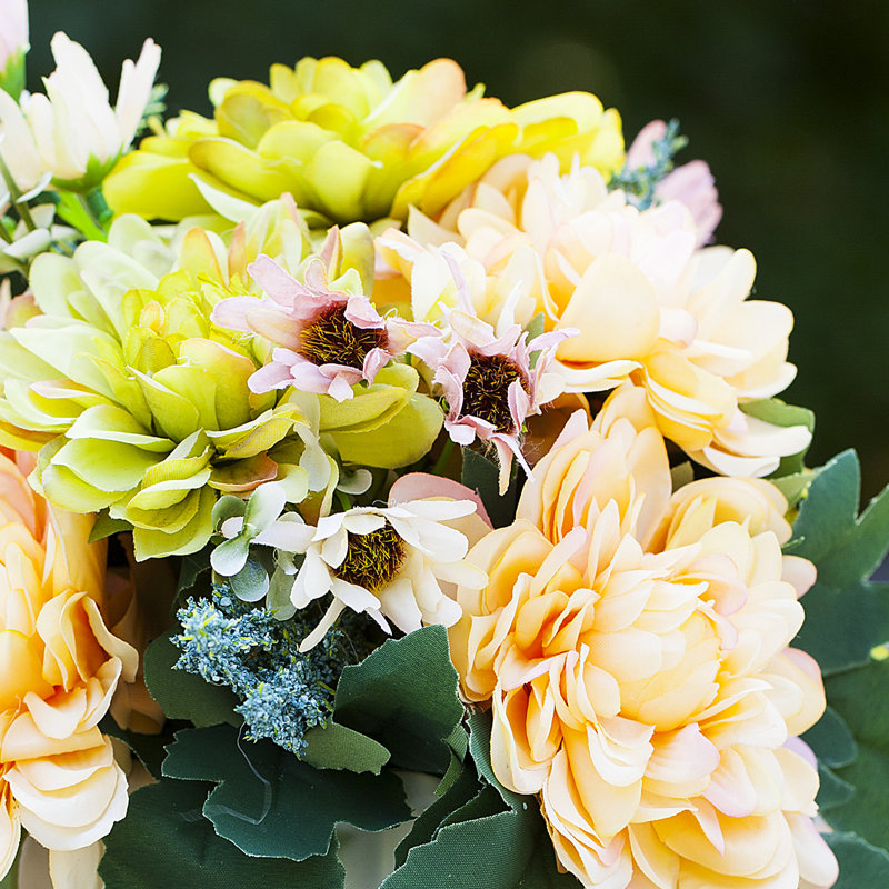 Arrangements floraux mixtes en pot, Jaune