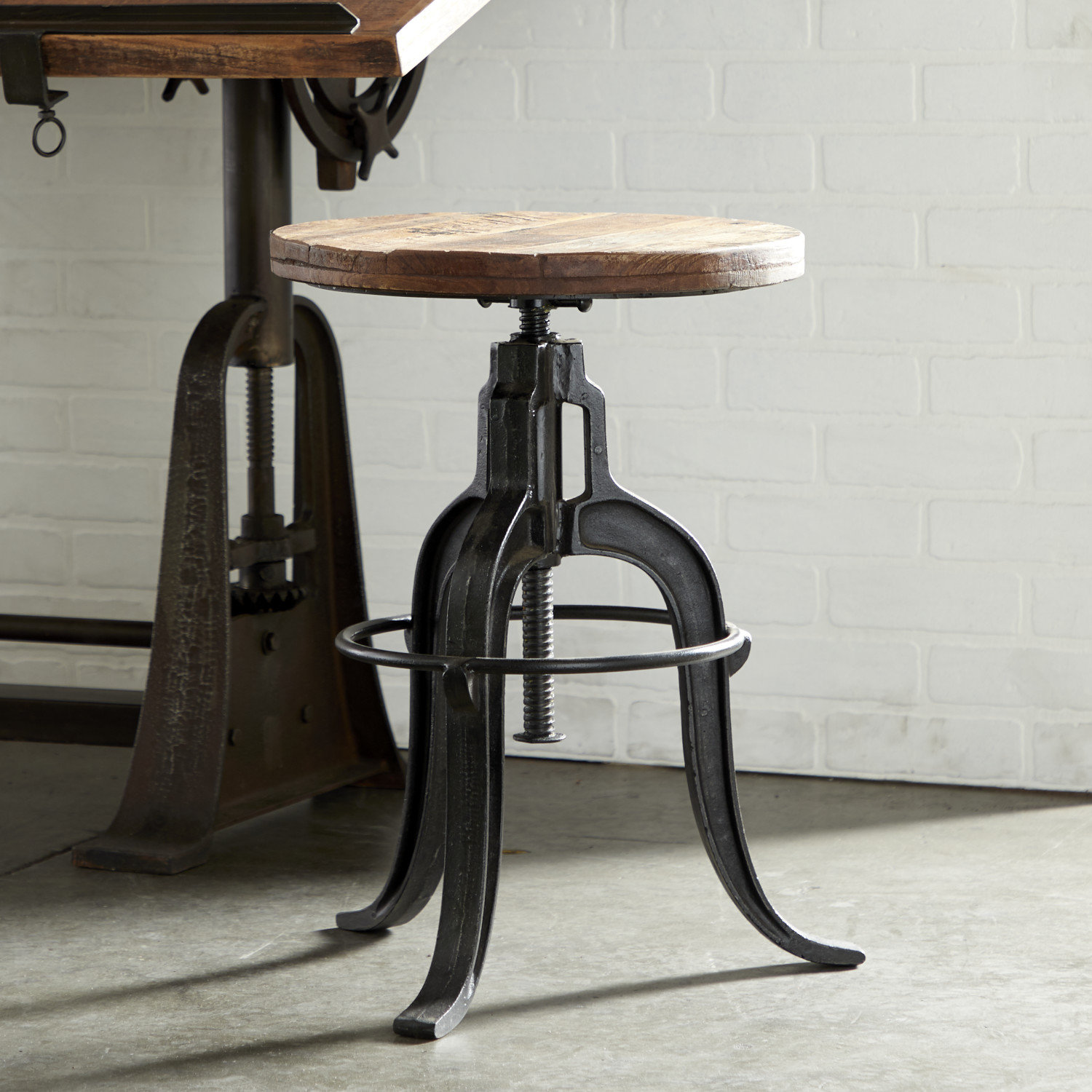 Iron Grove Wood and Rebar Stool – Leigh Country