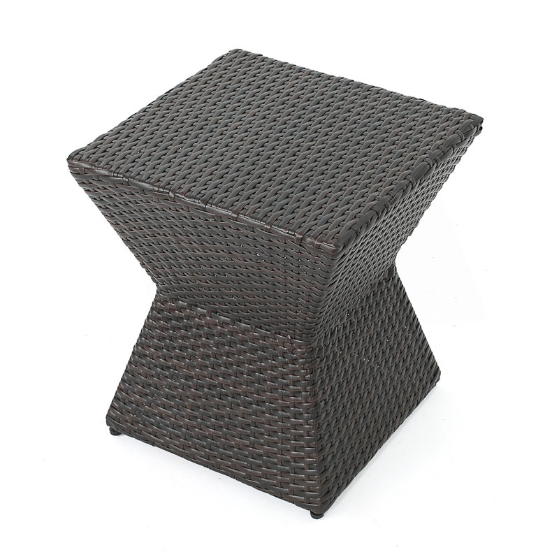 Durable Outdoor Wicker End Table With Weather-Resistant Design, Perfect For Patio And Garden Decor.