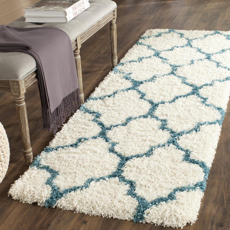 Tapis blanc cassé / bleu sarcelle à poils longs Thorbiorn, Tapis de couloir 2 pi 3 po x 7 pi