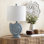 Lampe de table en résine avec abat-jour