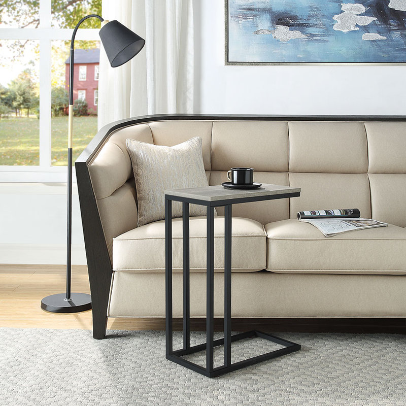 Table de bout Delavan, 25"H x 18.3"W x 10"D, Faux marbre blanc, Doré
